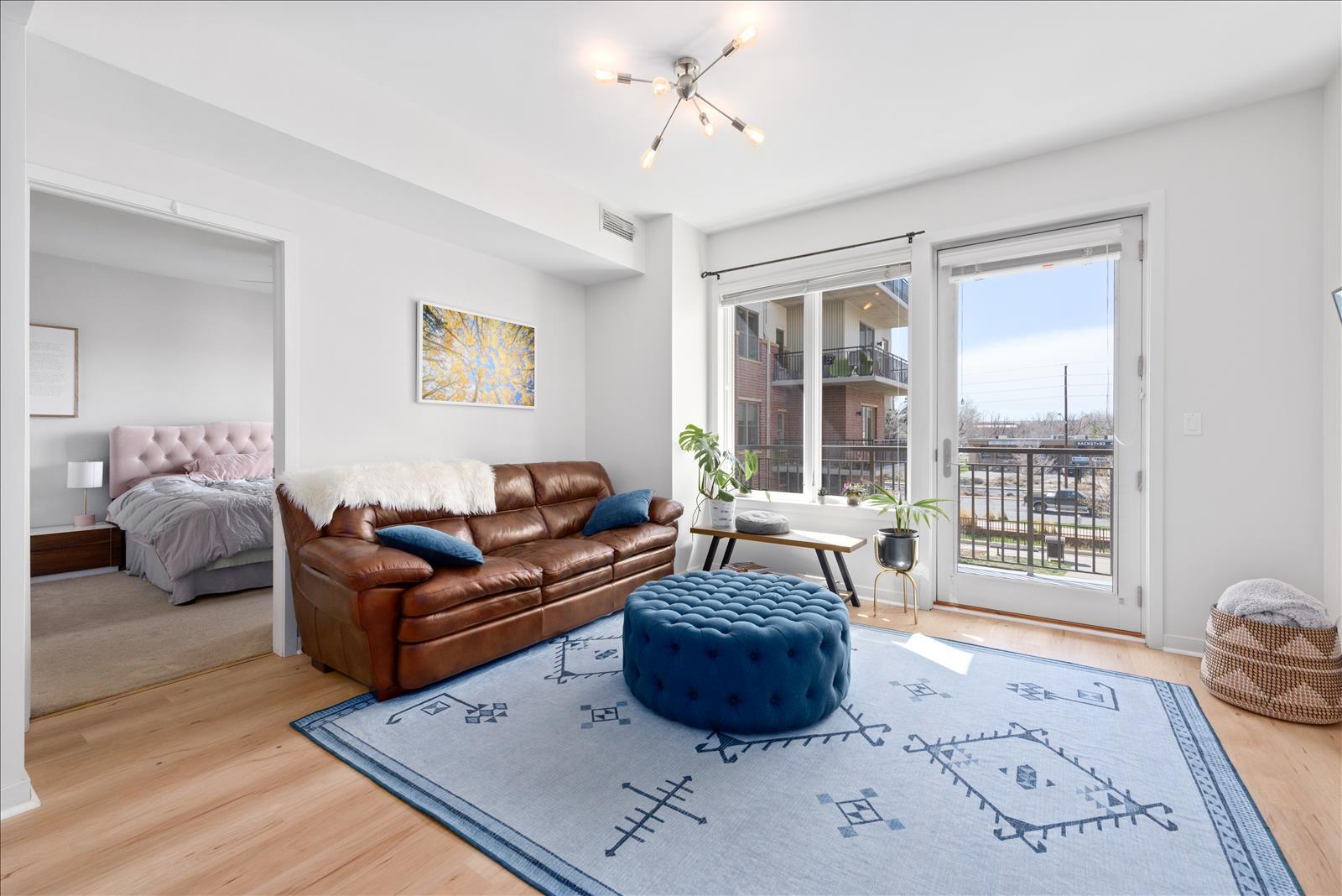 Living Room - 3601 Arapahoe Ave