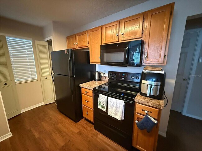 Building Photo - 937 Birmingham Ct