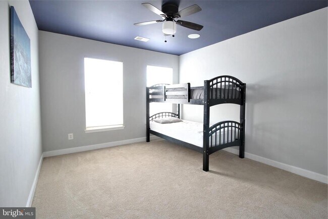 Building Photo - 2531 Transom Pl