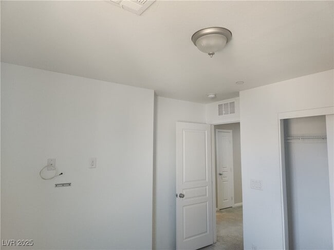 Building Photo - 3080 Paladi Ave