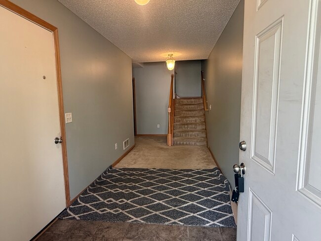 Building Photo - 6787 Pine Crest Trail S