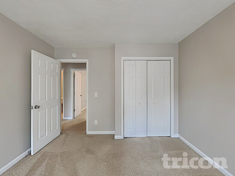 Building Photo - 4549 Aladdin Ct