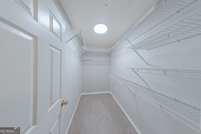 Building Photo - 3423 Lathenview Ct