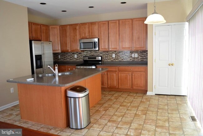 Primary Photo - 155 Penns Manor Dr