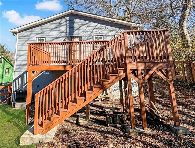 Building Photo - Stylish 4-Bed Home Near Downtown Atlanta –...