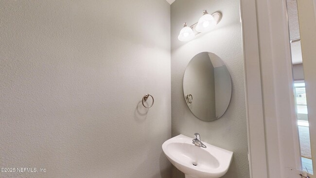 Building Photo - 13397 Ocean Mist Dr
