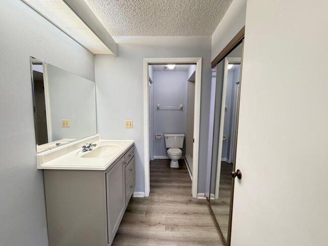 Building Photo - Great apartment for rent!