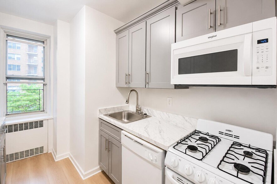 Building Photo - 500 Kappock St