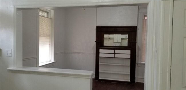 Building Photo - 3146 Keokuk St