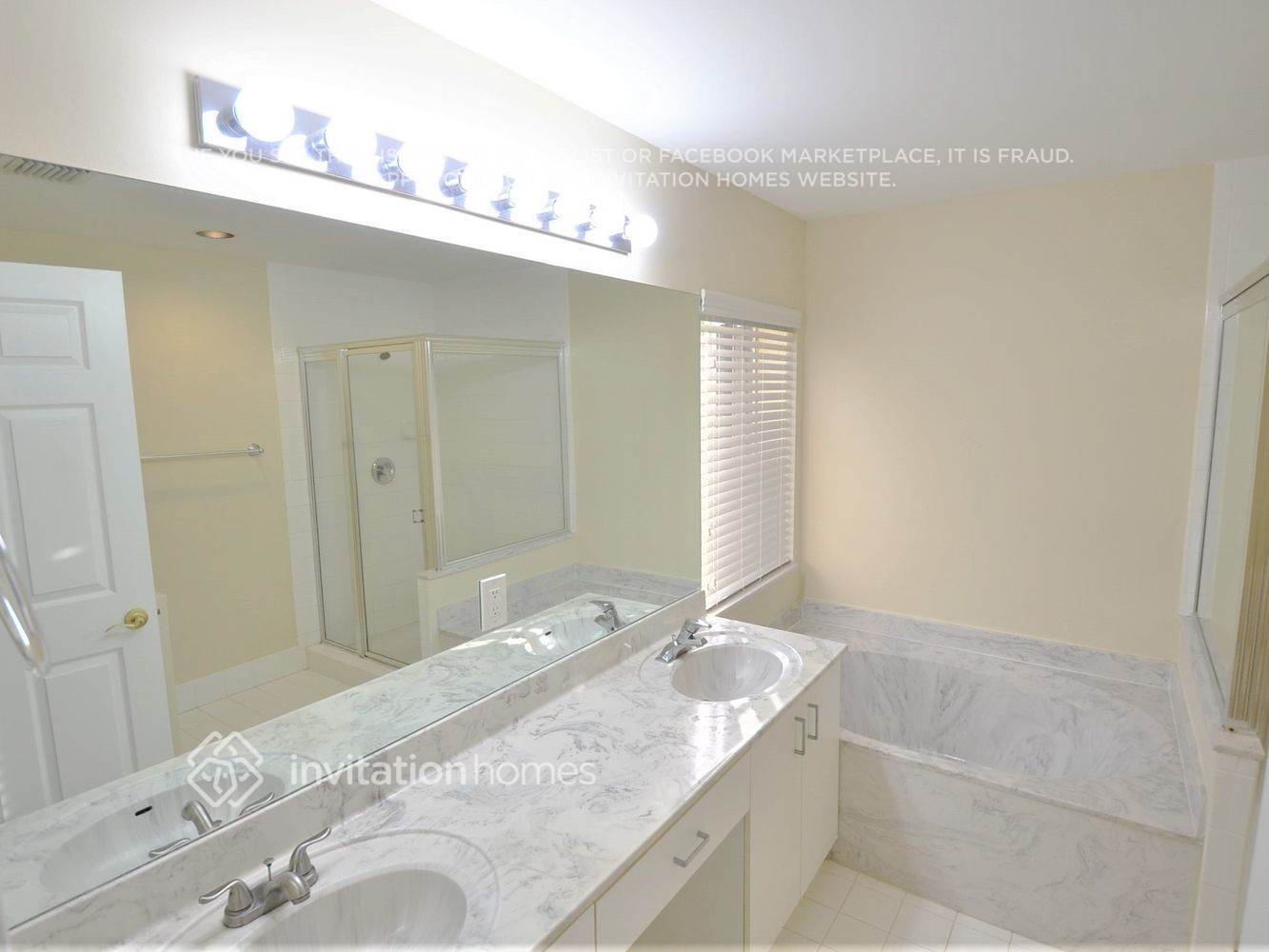 Building Photo - 5104 Heron Pl