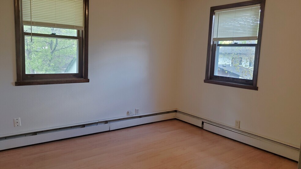 Building Photo - 1050 Curtis St