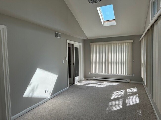 Building Photo - 2033 A Raleigh Rd