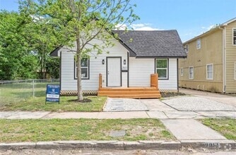 Building Photo - 2811 Winbern St