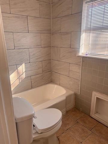 Building Photo - 6719 Kenwell St