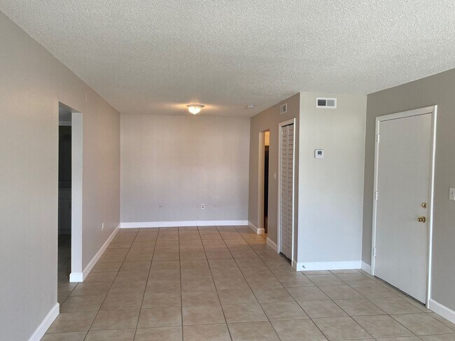 Building Photo - Newly Remodeled 1 bedroom/1 bath in Altamo...