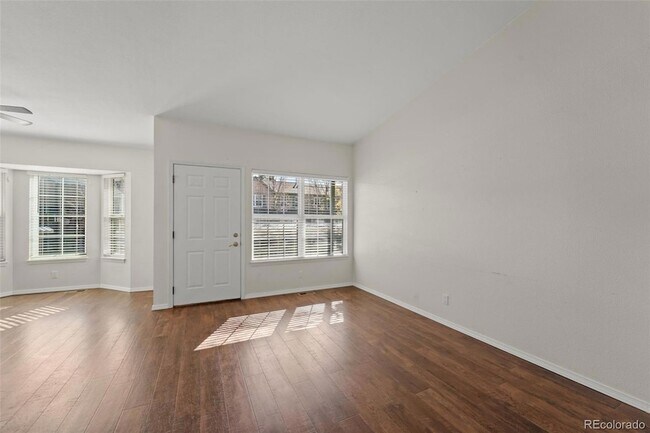 Building Photo - 6082 Colony Cir