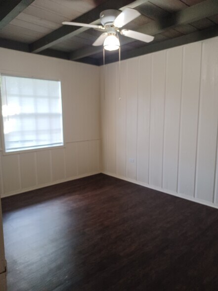 Building Photo - 1719 Oakley Ct
