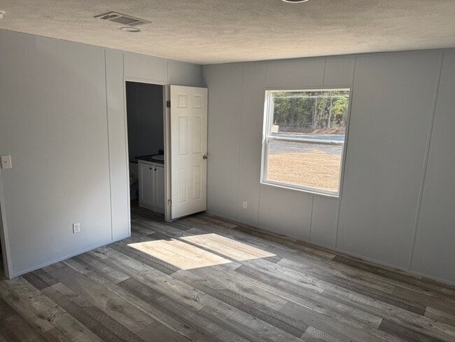 Building Photo - 506 Elkins Rd