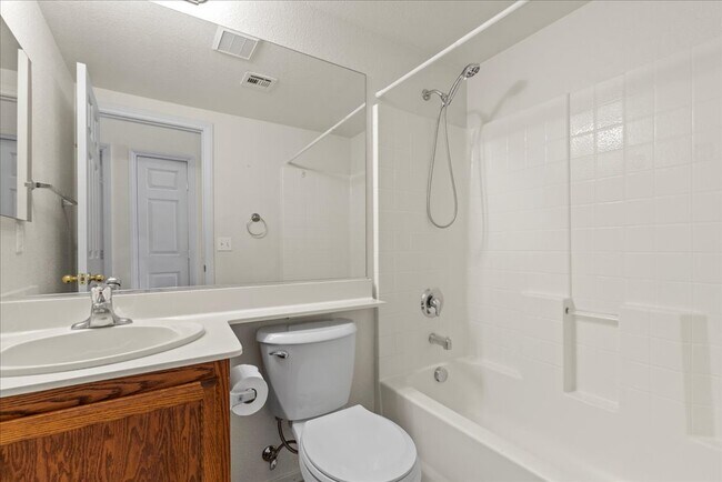 Building Photo - 2924 Riarosa Ct