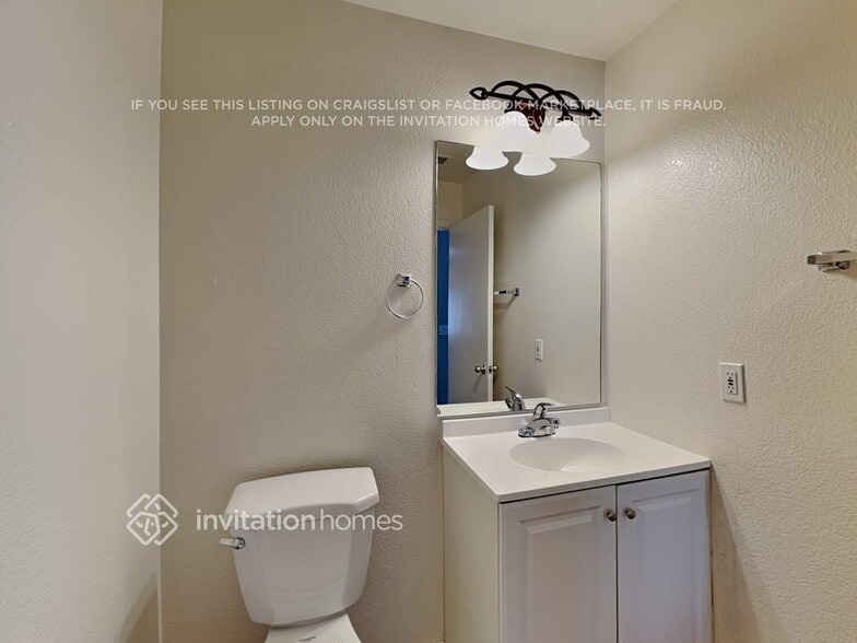 Building Photo - 6991 W Kings Ave