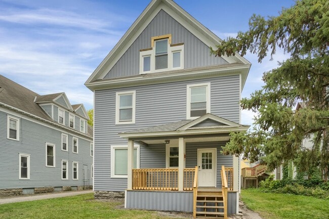 Primary Photo - 1316 7th St SE
