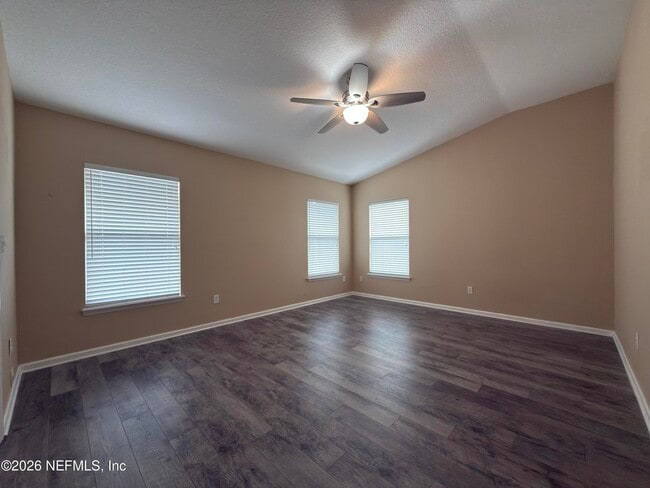 Building Photo - 2472 Willowbend Dr