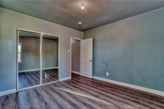 Building Photo - 127 S Townsend Ave