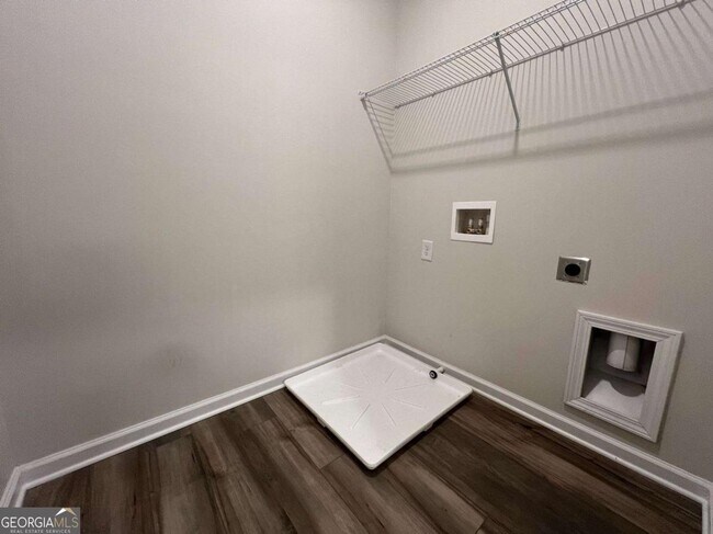 Building Photo - 1612 Dover Creek Ln