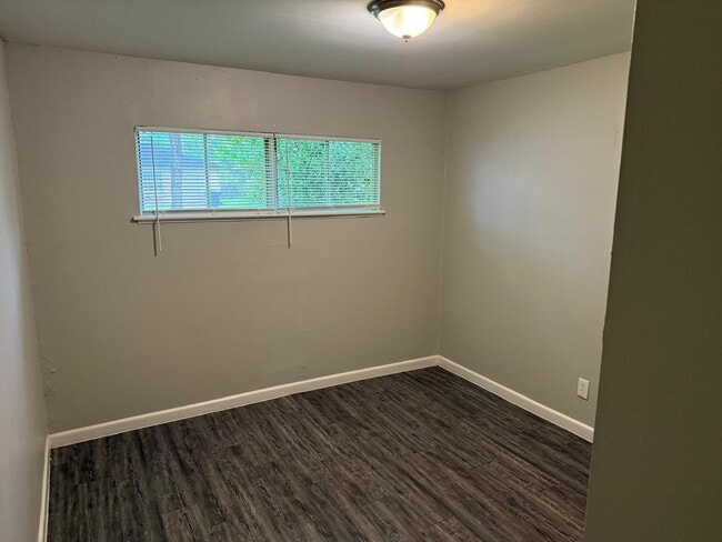 Building Photo - 5743 Beldart St