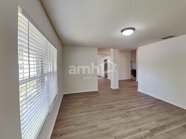 Building Photo - 1221 Mt McKinley Ct