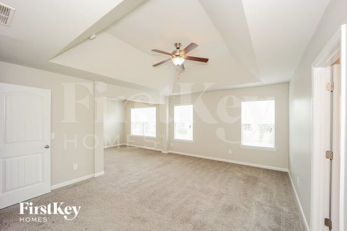 Building Photo - 12 Cliffbriar Terrace