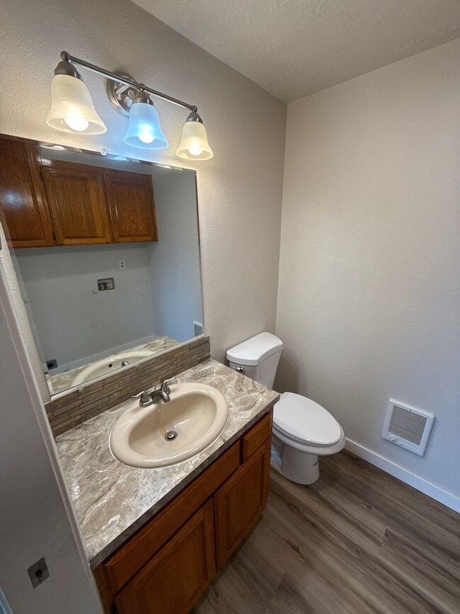 Building Photo - 3714 47th Ave NE