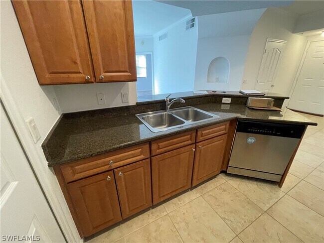 Building Photo - 12940 Positano Cir