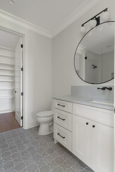 Building Photo - 4224 Granny White Pike