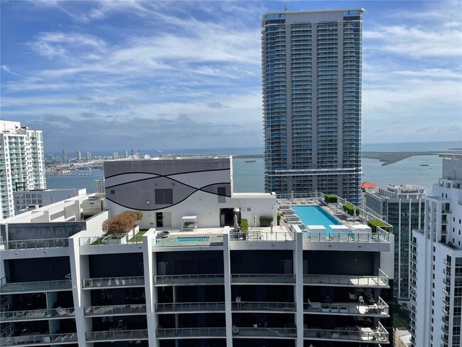 Building Photo - 1000 Brickell Plaza