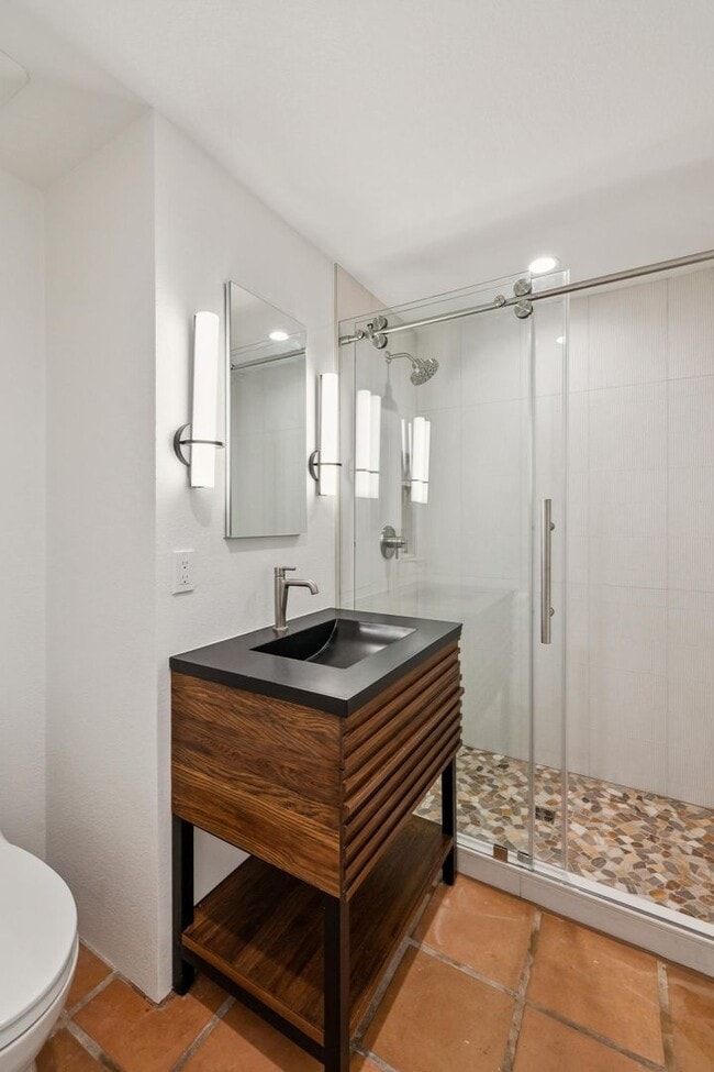 Building Photo - Charming 4BR Home Available in Private Portola Valley Cul de Sac