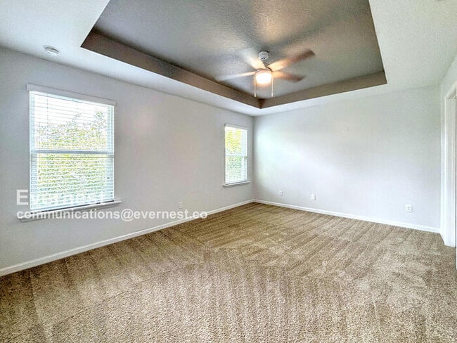 Building Photo - 2451 Caney Oaks Dr E