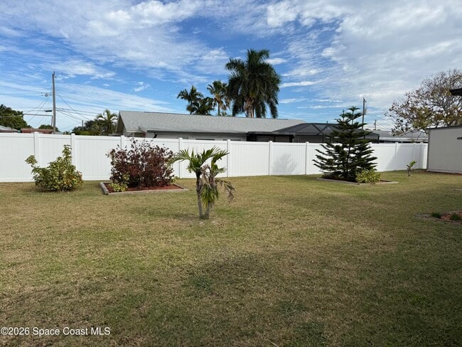 Building Photo - 472 Newfound Harbor Dr