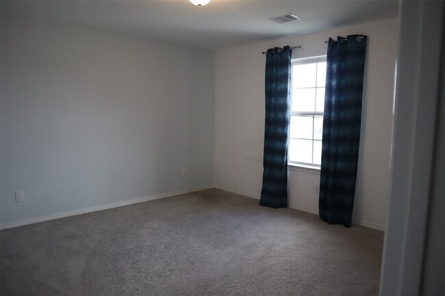 Building Photo - 5806 Aurora Grns Ln