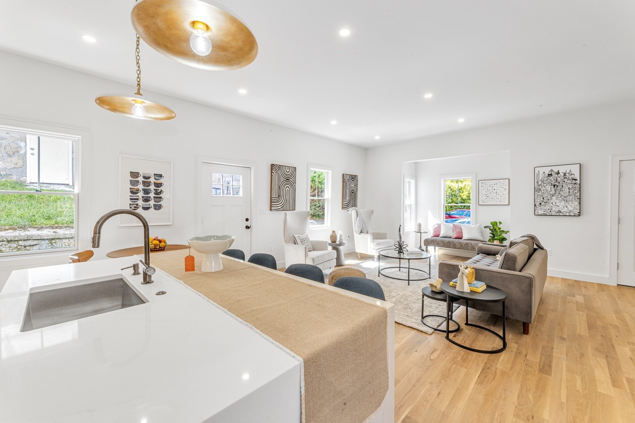 Building Photo - 142 Birch St