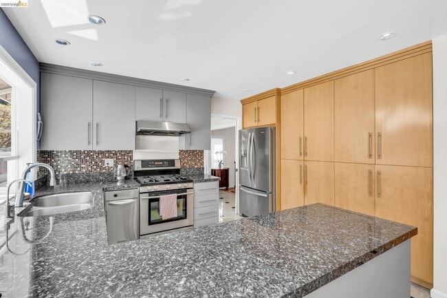 Building Photo - 277 Hidalgo Ct