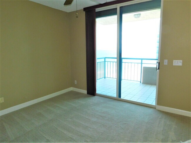 Building Photo - 1540 Gulf Blvd