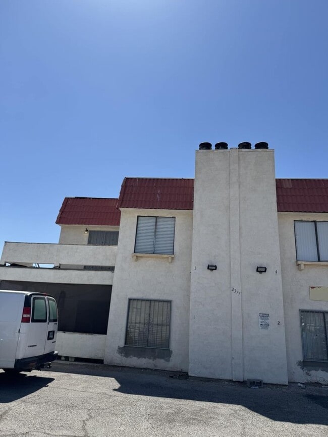 Building Photo - 2377 Exeter Dr