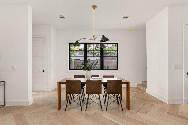 Building Photo - 2707 Stacy Ln