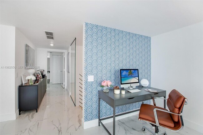 Building Photo - 41 SE 5th St