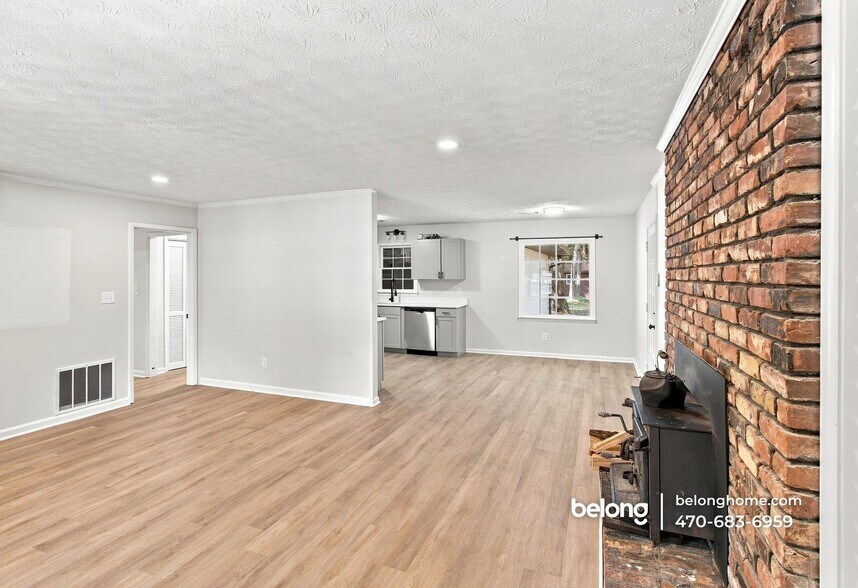 Building Photo - 30 Fairfield Dr