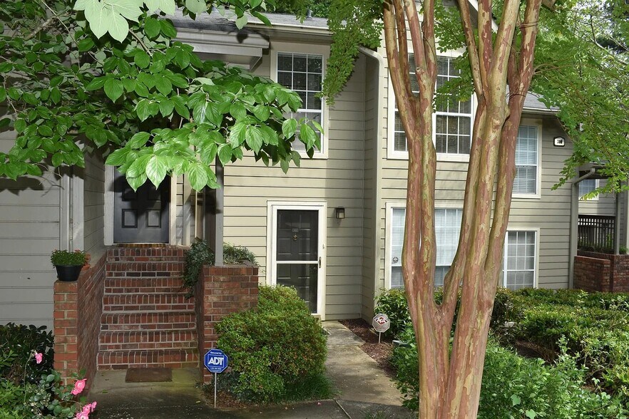 Front of the unit - 302 Lenox Way NE