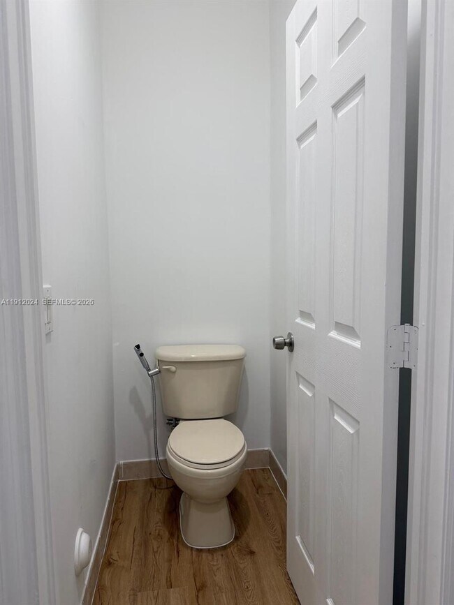 Building Photo - 14934 SW 41st Ln