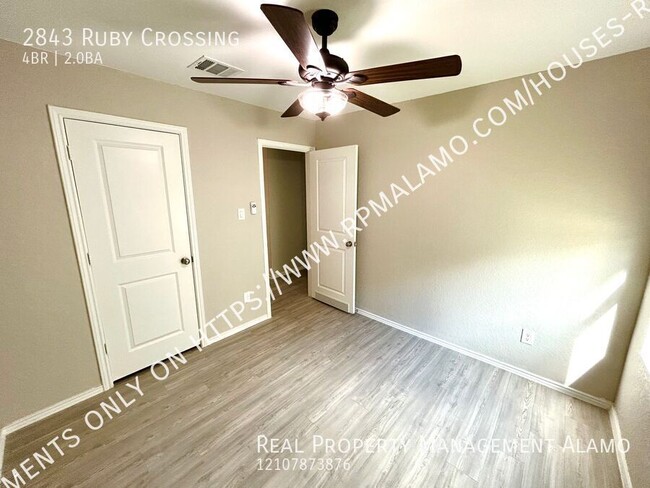 Building Photo - **MOVE-IN SPECIAL** AMAZING 4 Bedroom /  2...