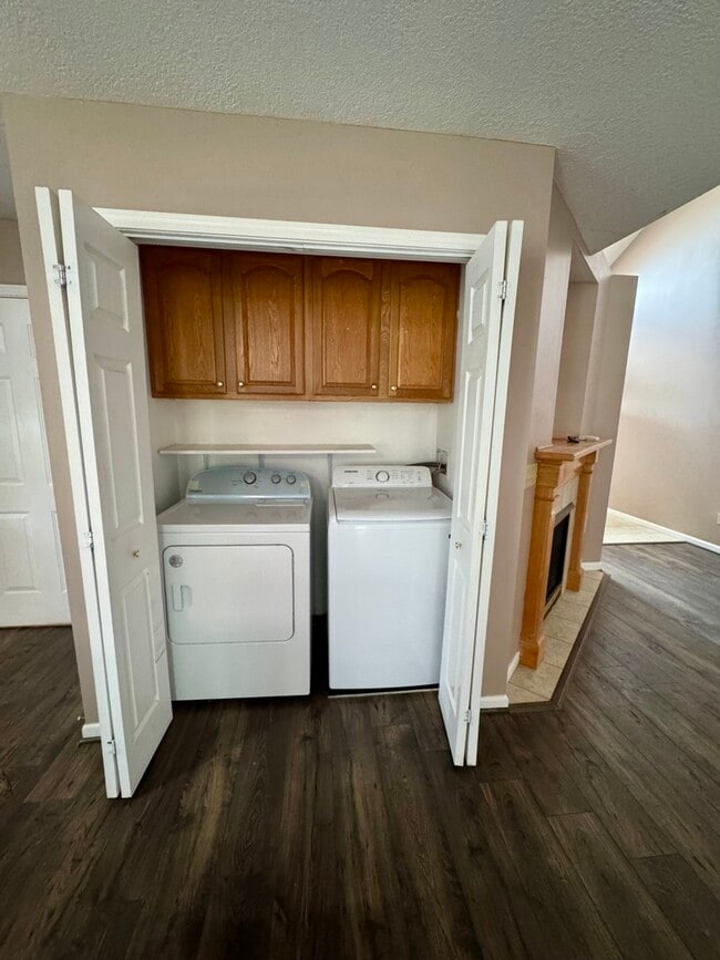 Building Photo - 3054 Cherrywood Dr